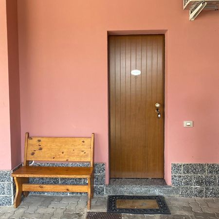 Casa Silvana Turate Esterno foto